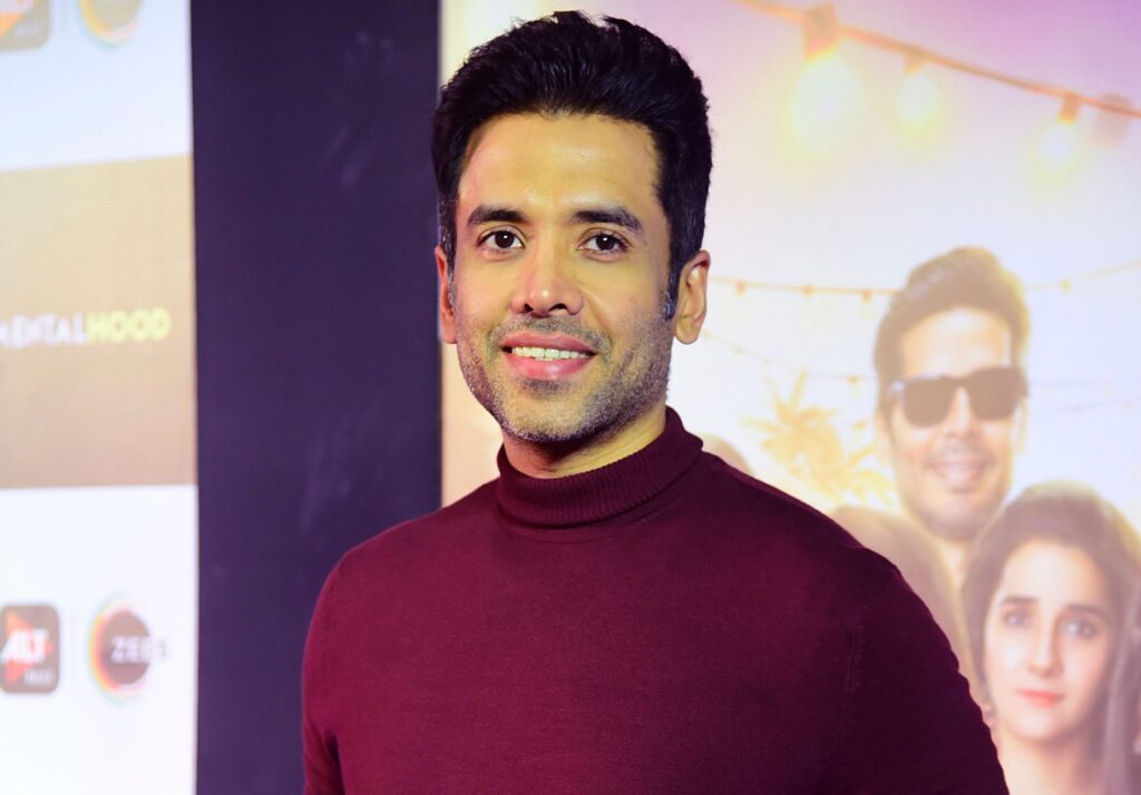 Tusshar Kapoor as Gopal