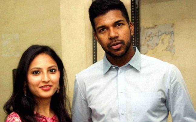 Varun Aaron With Ragini Singh