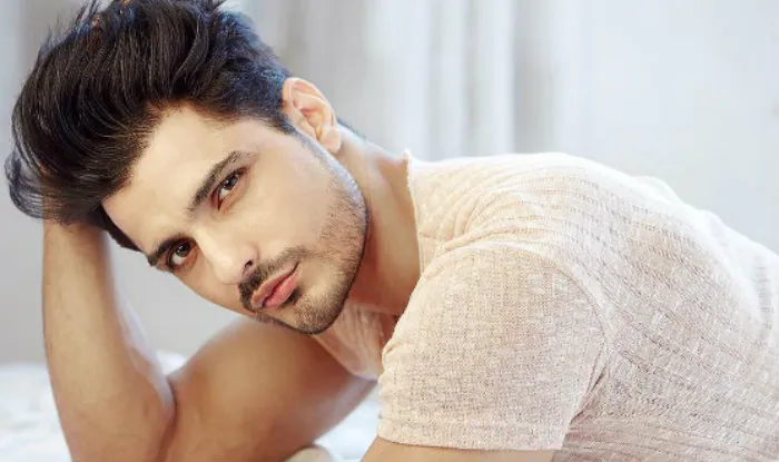 Vin Rana as Oscar Matthews
