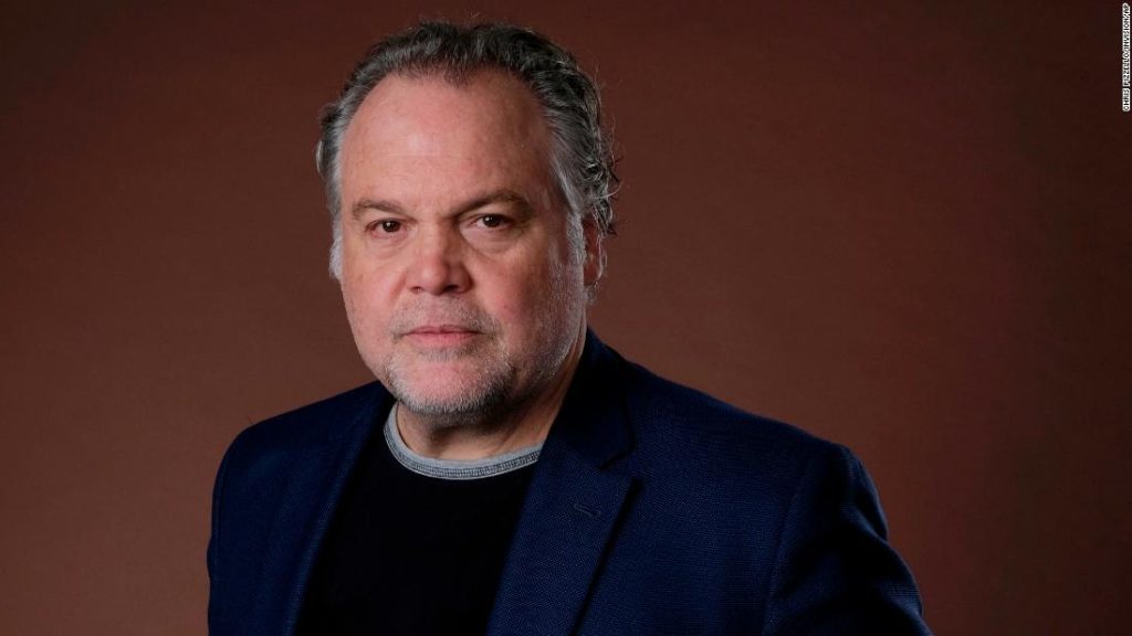 Vincent D'Onofrio Biography, Height, Weight, Age, Movies, Wife, Family, Salary, Net Worth, Facts & More