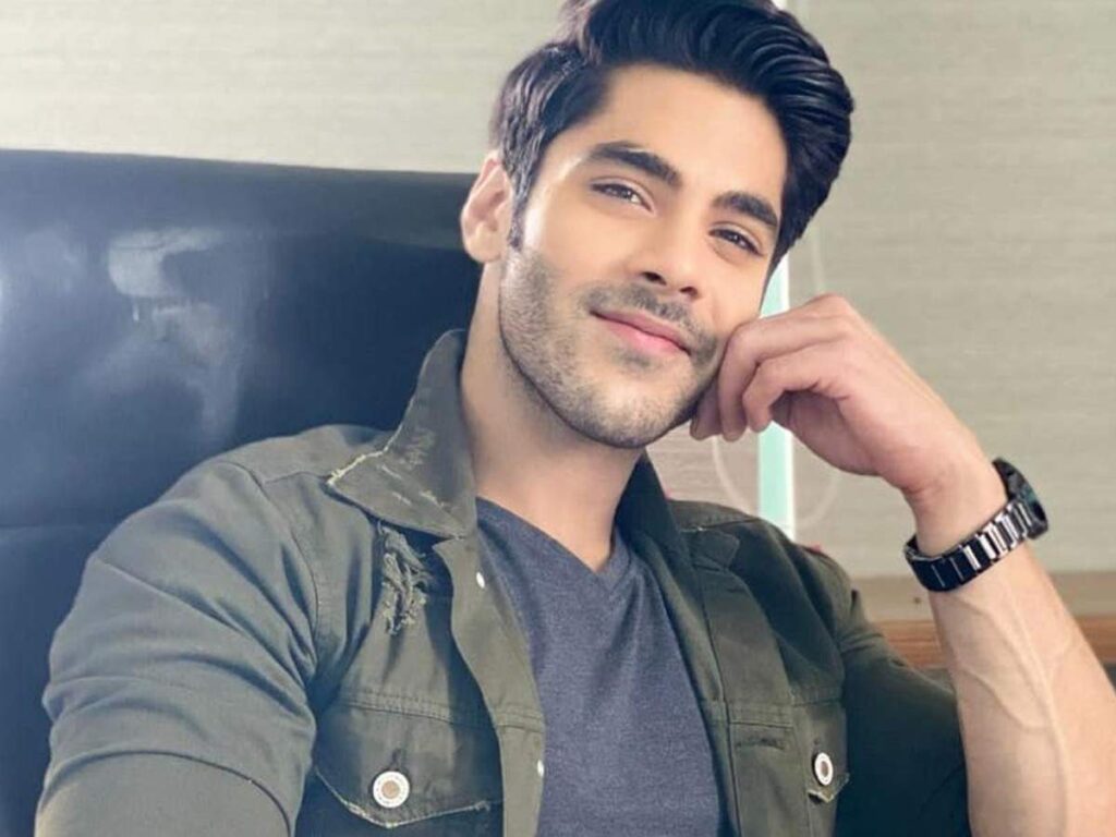  Virat Singh