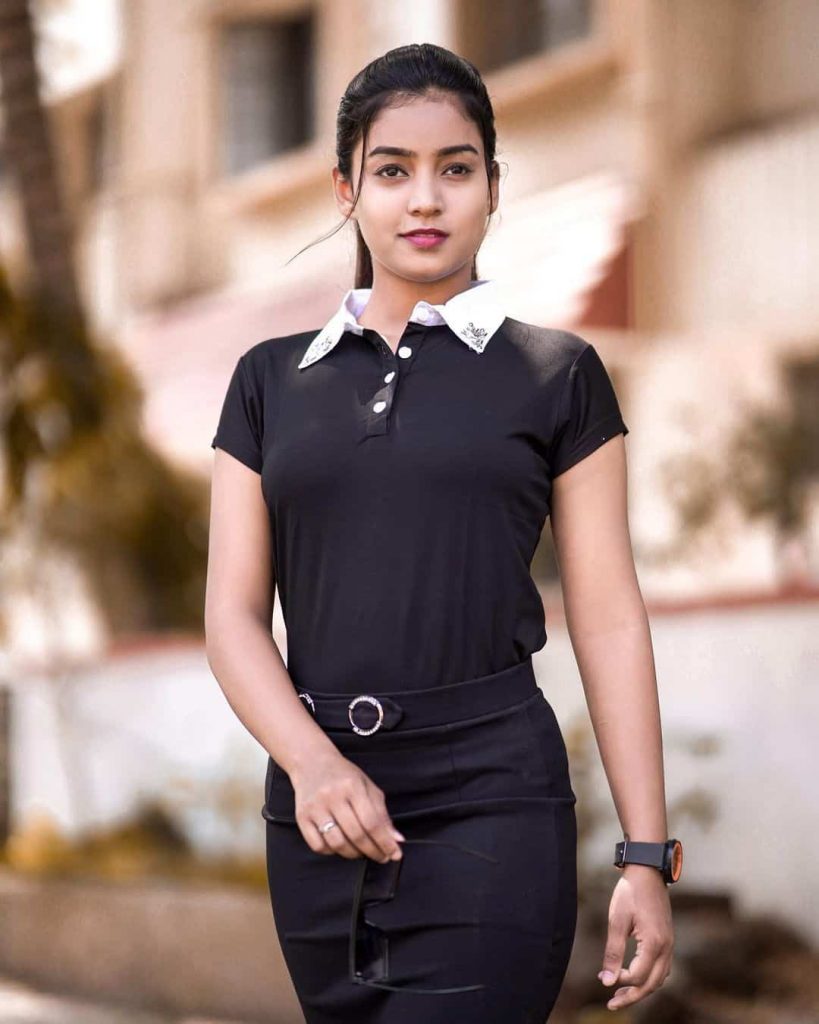 Vishnu Priya (Shizuka) Biography, Height, Weight, Age, Instagram, Boyfriend, Family, Affairs, Salary, Net Worth, Photos, Facts & More