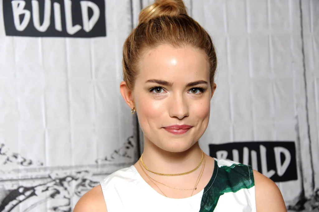 Willa Fitzgerald Biography, Height, Weight, Age, Movies, Husband, Family, Salary, Net Worth, Facts & More