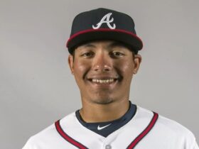 William Contreras Biography Height Weight Age Stats Wife Salary Net Worth More