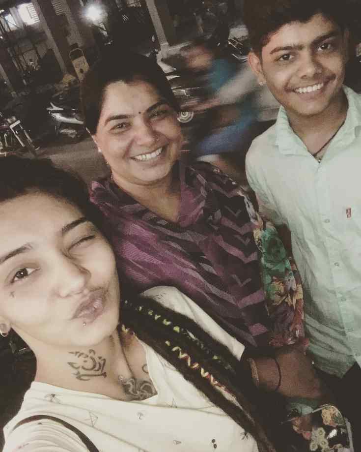 Wish Rathod With Her Mother And Brother