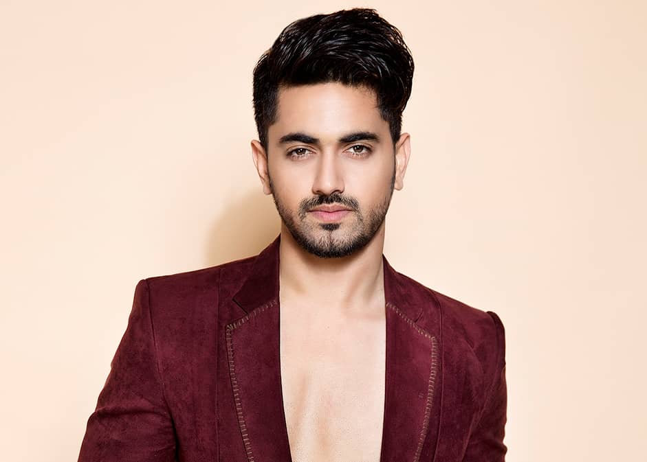 Zain Imam as Harshvardhan Oberoi