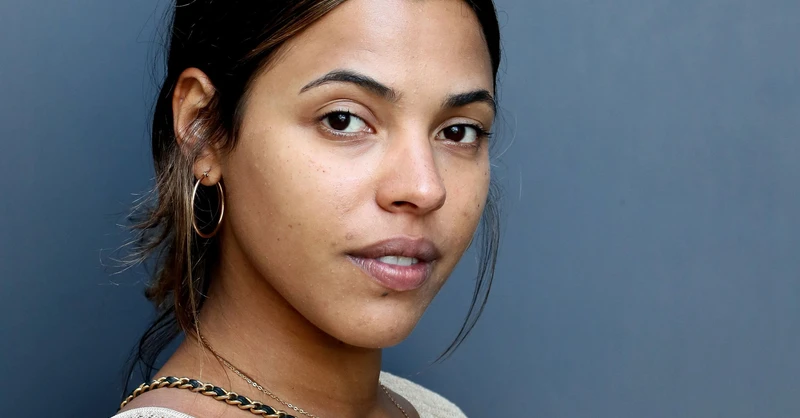 Zita Hanrot as Elsa "El" Payette