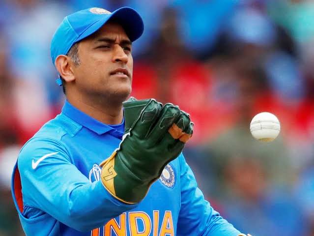 Mahendra Singh Dhoni